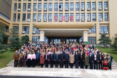 熱烈慶祝，12月15日，強壽集團董事長(cháng)李浪輝因壯醫藥研究治療領(lǐng)域取得的成績(jì)